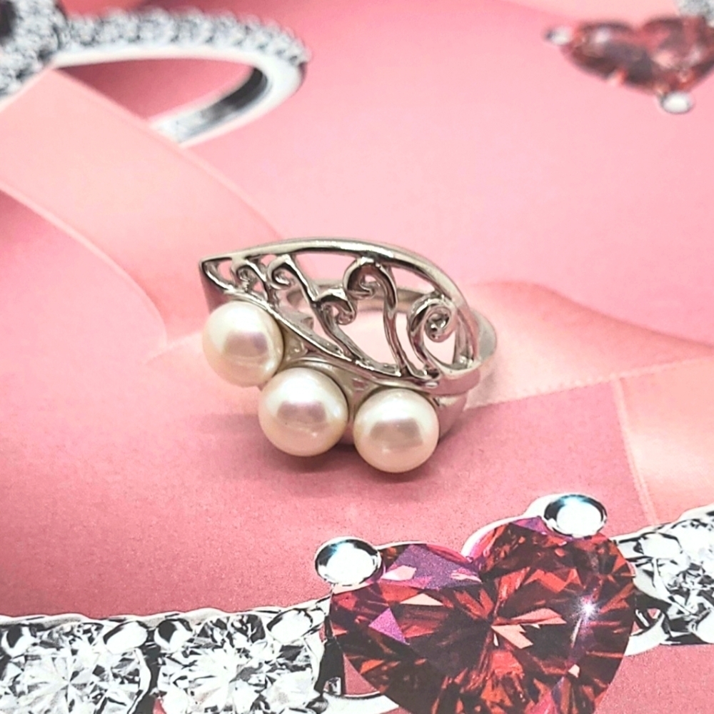 Vintage Triple Cultured Pearl Leaf Design Sterling Silver Ring Sz 8